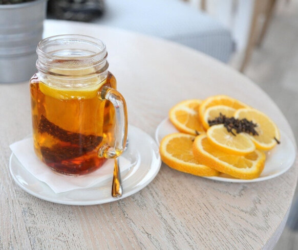 Idealna zimowa herbata do obiadu z Mniam Fit w Elblągu. Jednak jaką herbatę wybrać?