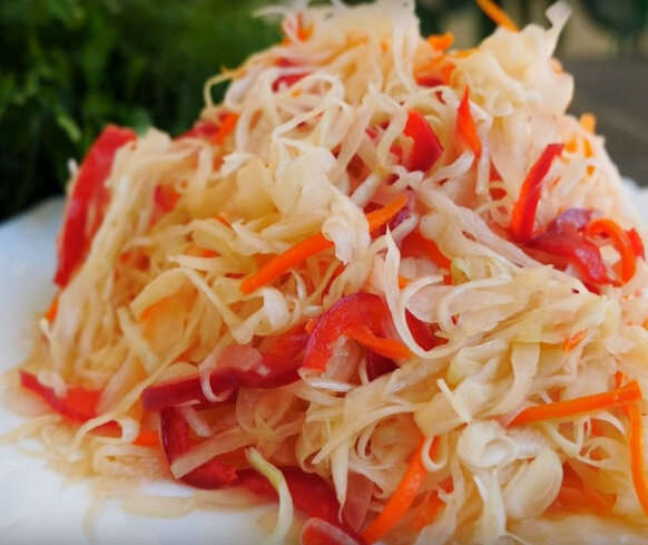 Superfood z polskiej spiżarni. Dlaczego kiszonki to fundament zdrowia? 